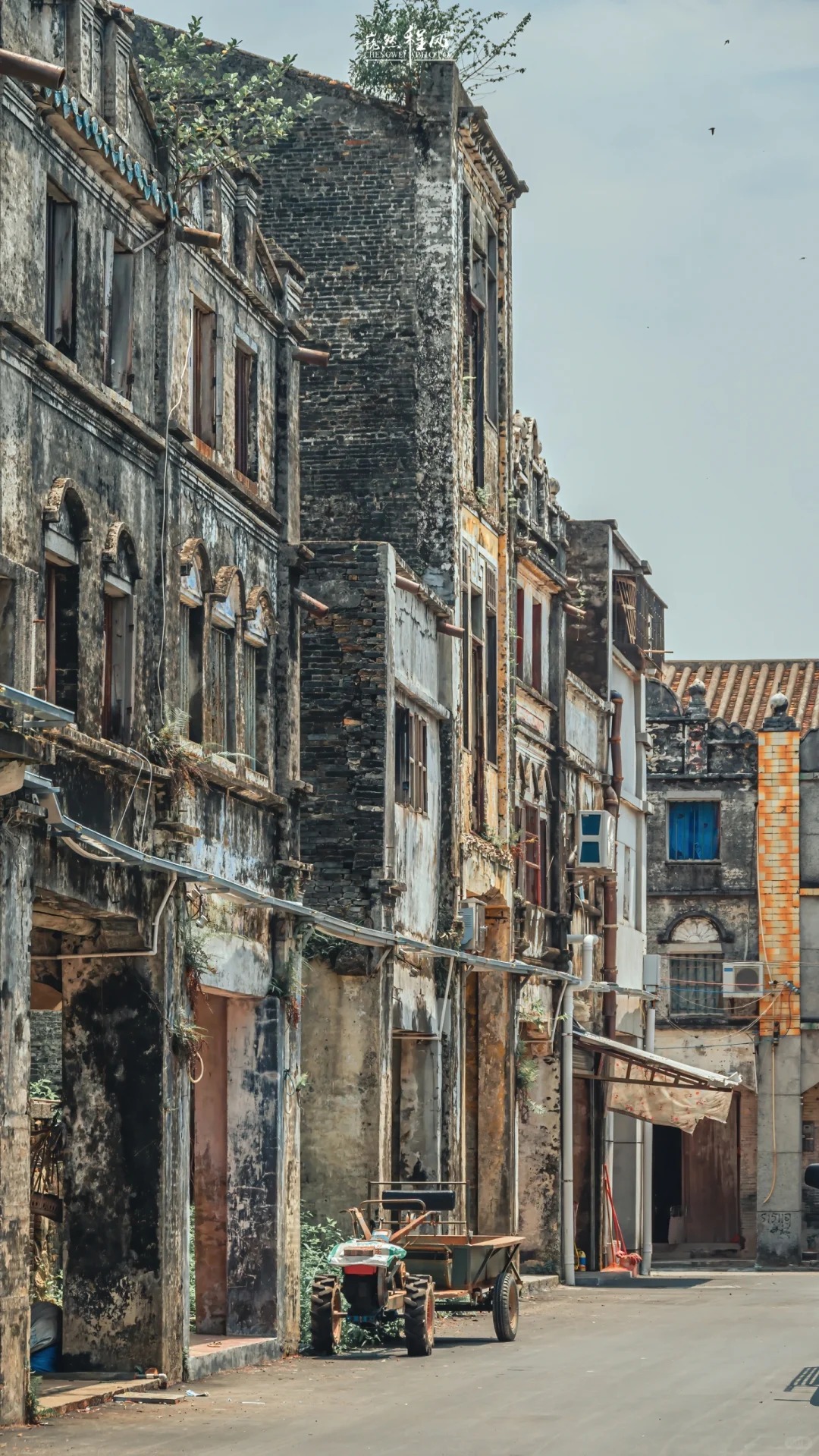 Historic arcade-style architecture in Taishan, Wuyi